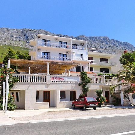 Apartments And Rooms By The Sea Lokva Rogoznica, Omis - 2973 Экстерьер фото