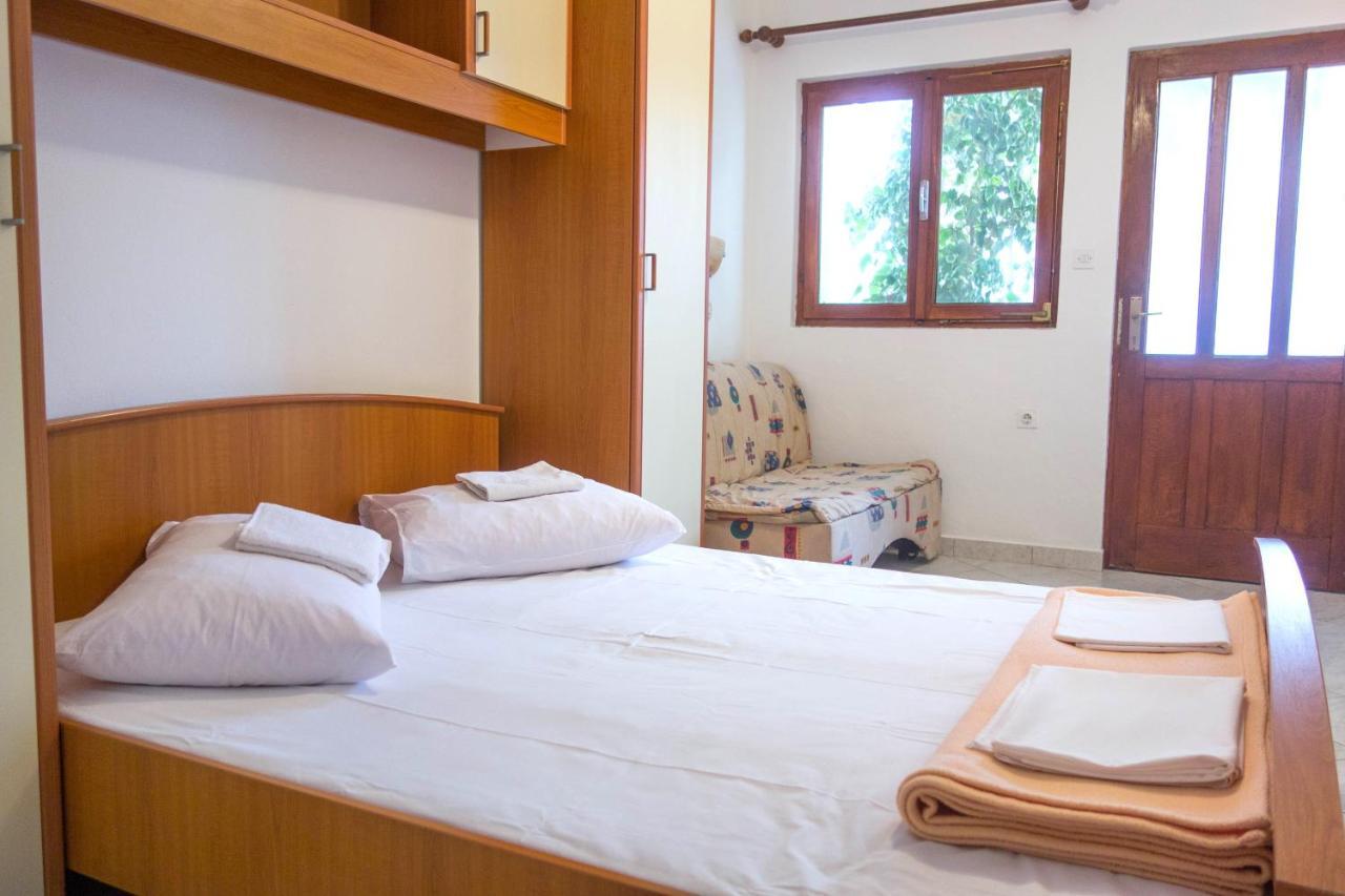 Apartments And Rooms By The Sea Lokva Rogoznica, Omis - 2973 Экстерьер фото